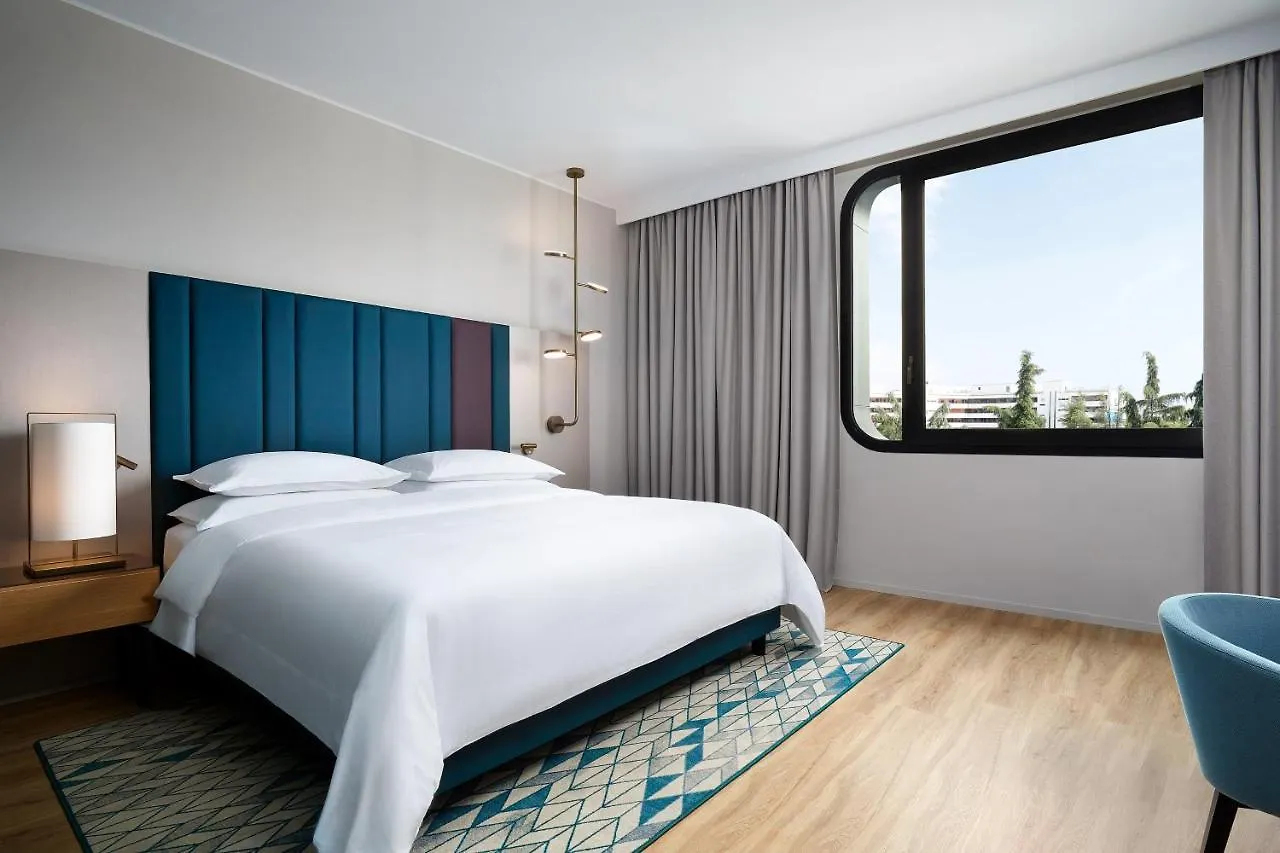 **** Otel Sheraton Milan San Siro İtalya