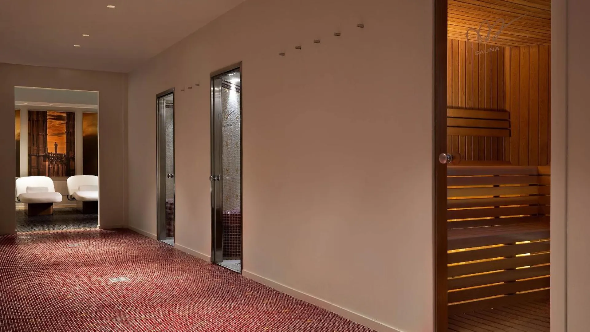Sheraton Milan San Siro 4*,  İtalya
