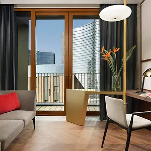 Verticale | Esperienze Milano