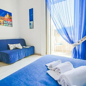 bed-breakfast-piazza-dante.hotels-amalfi.com/