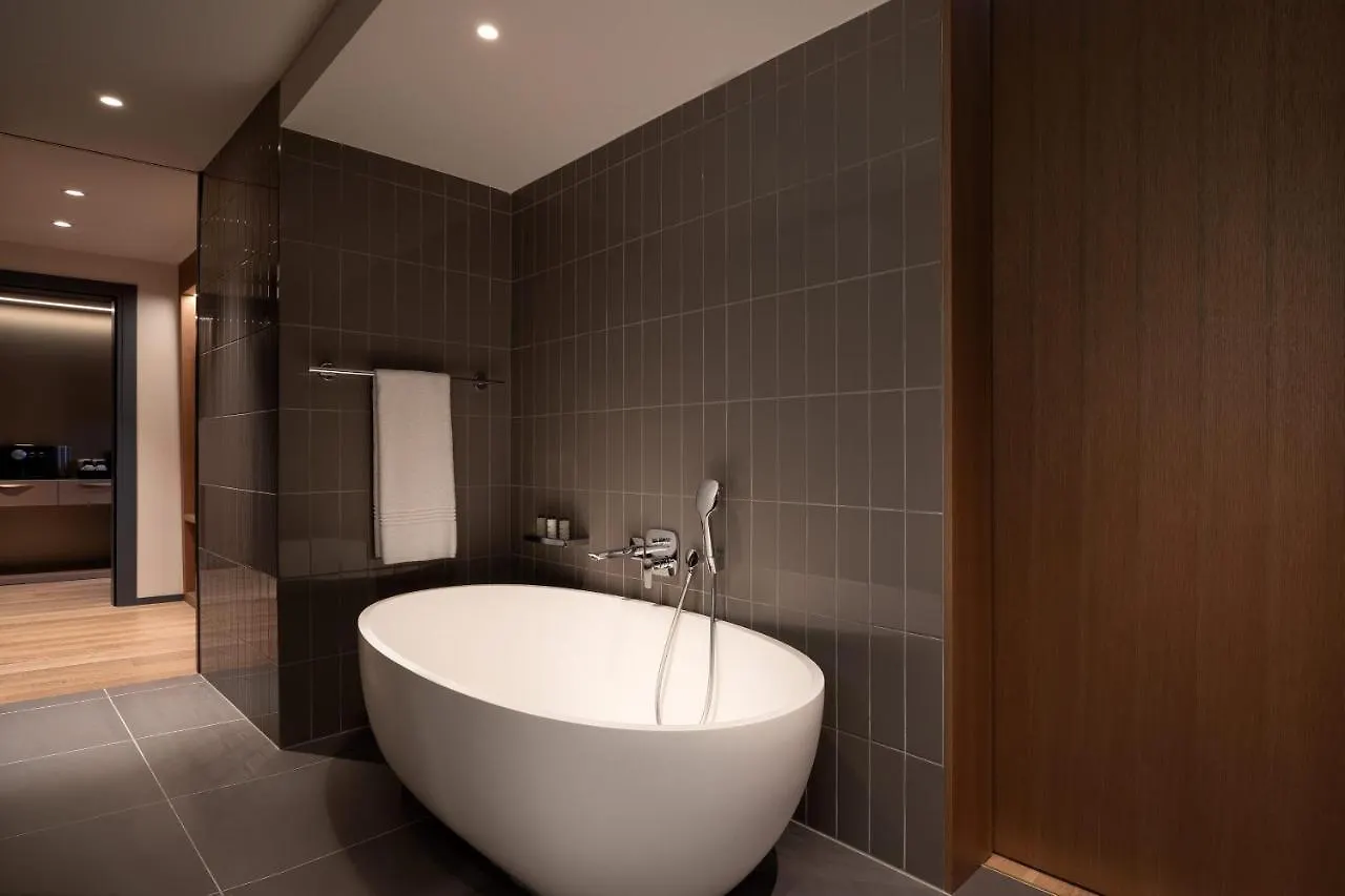 Sheraton Milan San Siro 4*,  Italy