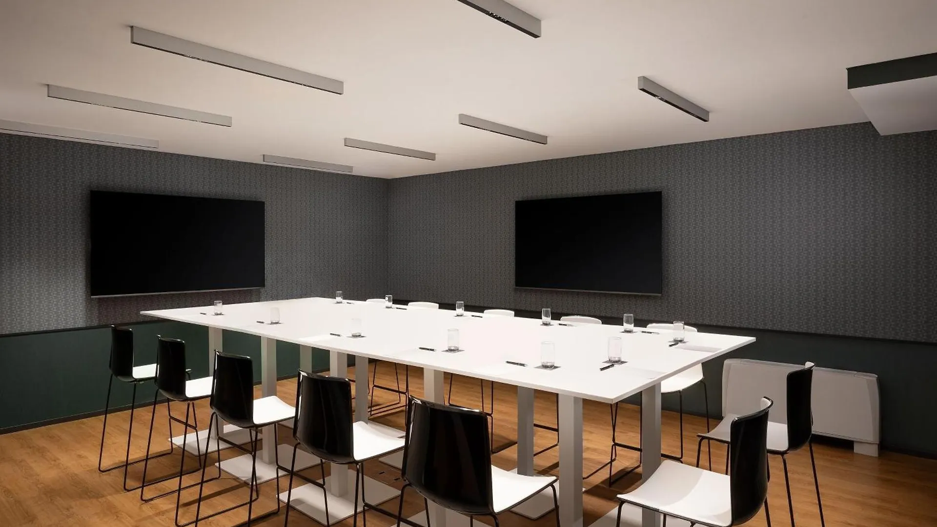 Sheraton Milan San Siro 4*,  Italy