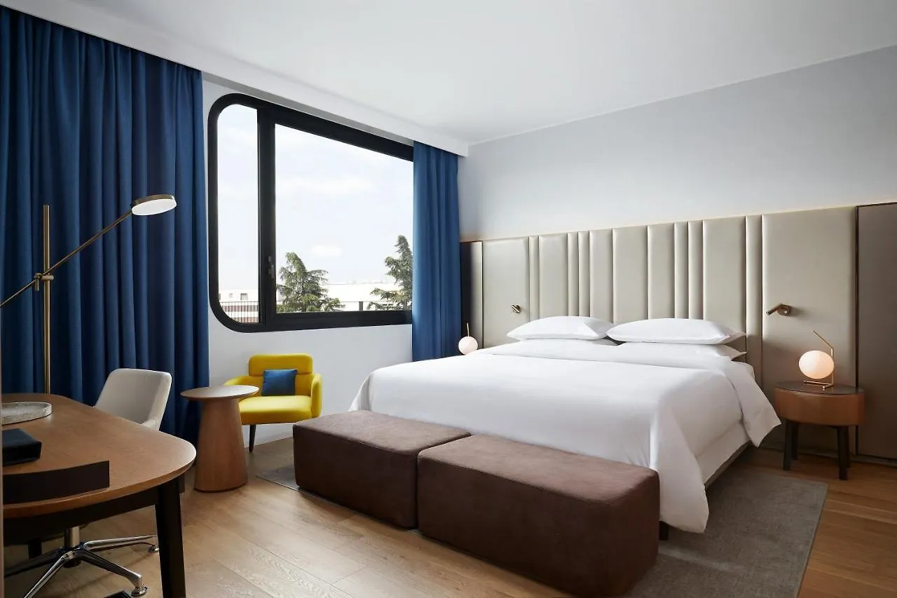Sheraton Milan San Siro 4*,  Italien